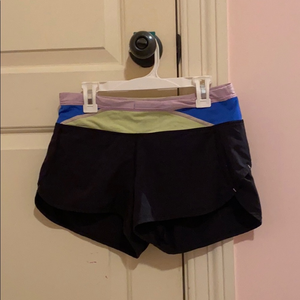 lululemon 2.5 inch shorts